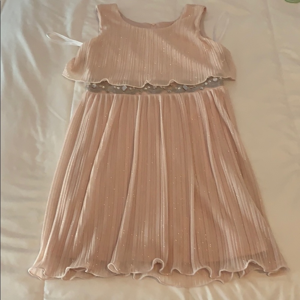 Girls dress
